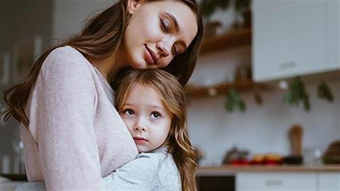 5 λόγοι που το gentle parenting δεν ταιριάζει σε όλους τους γονείς
